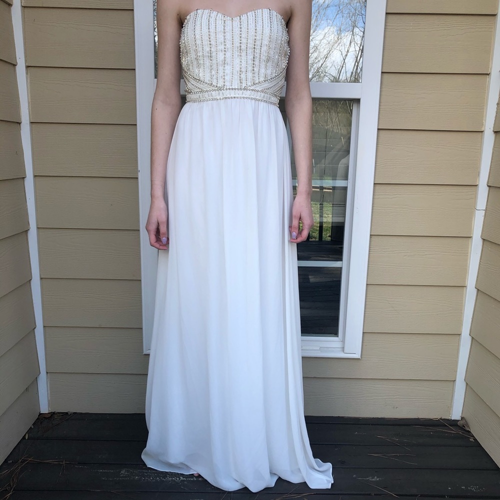 White strapless Nordstrom gown